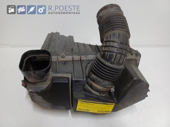 Gebrauchte Luftfiltergehäuse Citroen C5 II Break (RE) 2.0 16V Preis € 20,00 Margenregelung angeboten von Autodemontagebedrijf R. Poeste B.V.