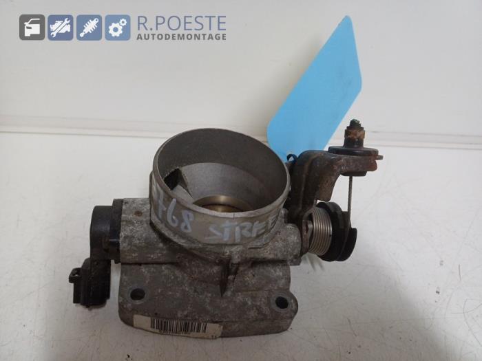 Usagé Boîtier accélérateur Ford StreetKa 1.6i Prix € 30,00 Règlement à la marge proposé par Autodemontagebedrijf R. Poeste B.V.