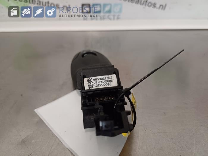 Cruise control switch