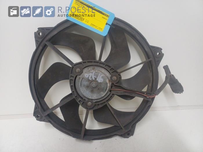 Gebrauchte Kühlerventilator Citroen C4 Picasso (UD/UE/UF) 2.0 16V Autom. Preis € 20,00 Margenregelung angeboten von Autodemontagebedrijf R. Poeste B.V.