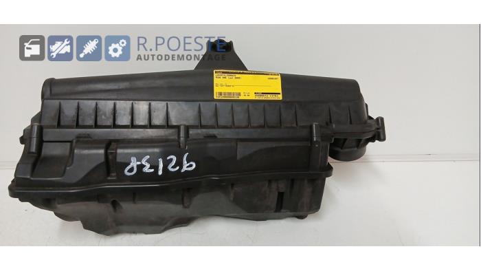Begagnade Luftfilterhus Mini Mini (R56) 1.4 16V One Pris € 20,00 Marginaltabell erbjuds av Autodemontagebedrijf R. Poeste B.V.