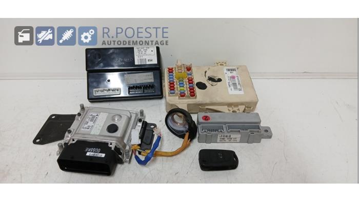 Used Engine management computer Kia Cee'd Sporty Wagon (EDF) 1.4 16V Price € 195,00 Margin scheme offered by Autodemontagebedrijf R. Poeste B.V.