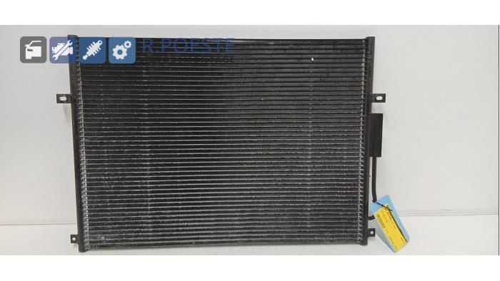 Usagé Condenseur de climatisation Jeep Grand Cherokee (WG/WJ) Prix € 75,00 Règlement à la marge proposé par Autodemontagebedrijf R. Poeste B.V.