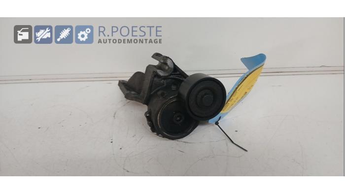 Usados Tensor correa múltiple Peugeot 208 I (CA/CC/CK/CL) 1.0 Vti 12V PureTech Precio € 30,00 Norma de margen ofrecido por Autodemontagebedrijf R. Poeste B.V.