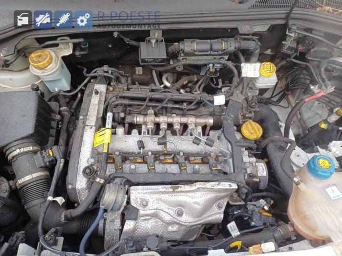 Usados Motor Opel Combo 1.6 CDTI 16V ecoFlex Dualogic Precio € 1.250,00 Norma de margen ofrecido por Autodemontagebedrijf R. Poeste B.V.