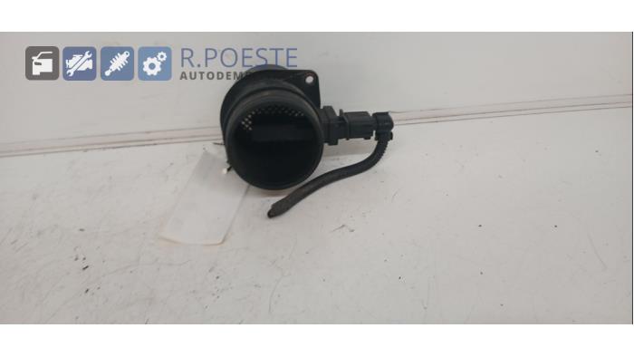 Gebrauchte Luftmassenmesser Volkswagen Transporter T5 2.5 TDi PF Preis € 20,00 Margenregelung angeboten von Autodemontagebedrijf R. Poeste B.V.