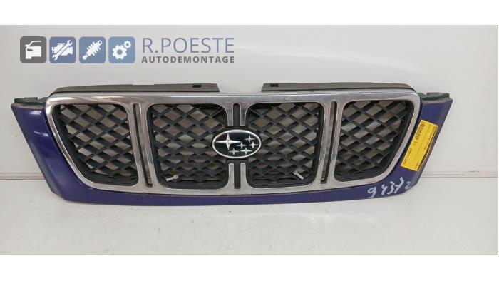 Używane Grill Subaru Forester (SF) 2.0 16V X Cena € 20,00 Procedura marży oferowane przez Autodemontagebedrijf R. Poeste B.V.