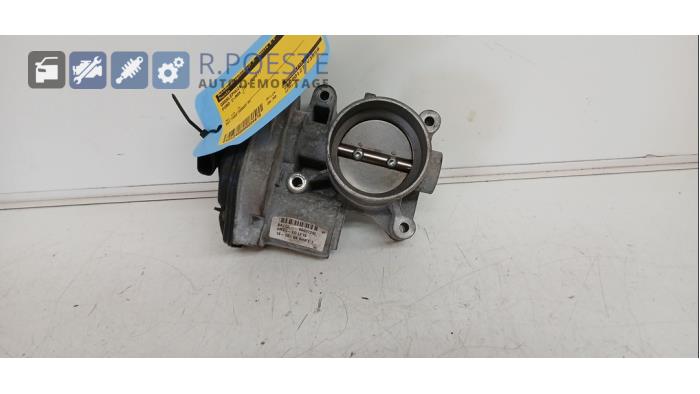 Gebrauchte Drosselklappengehäuse Ford Focus C-Max 2.0 16V Preis € 30,00 Margenregelung angeboten von Autodemontagebedrijf R. Poeste B.V.