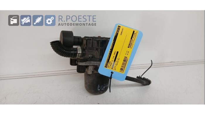 Używane Pompa EGR Citroen C3 (FC/FL/FT) 1.4 Cena € 40,00 Procedura marży oferowane przez Autodemontagebedrijf R. Poeste B.V.