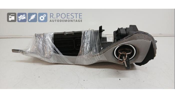 Used Engine management computer Mercedes A (W169) 2.0 A-200 5-Drs. Price € 150,00 Margin scheme offered by Autodemontagebedrijf R. Poeste B.V.