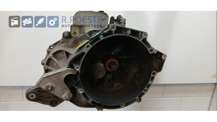 Usagé Boîte de vitesse Ford Focus Prix € 400,00 Règlement à la marge proposé par Autodemontagebedrijf R. Poeste B.V.