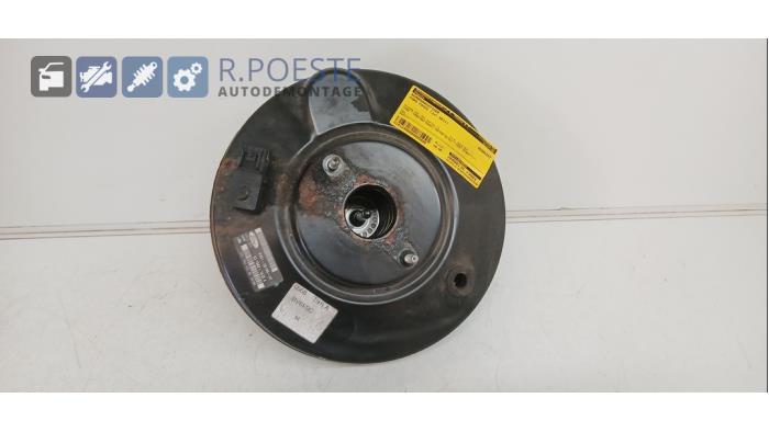 Usagé Servo frein Ford Focus Prix € 40,00 Règlement à la marge proposé par Autodemontagebedrijf R. Poeste B.V.