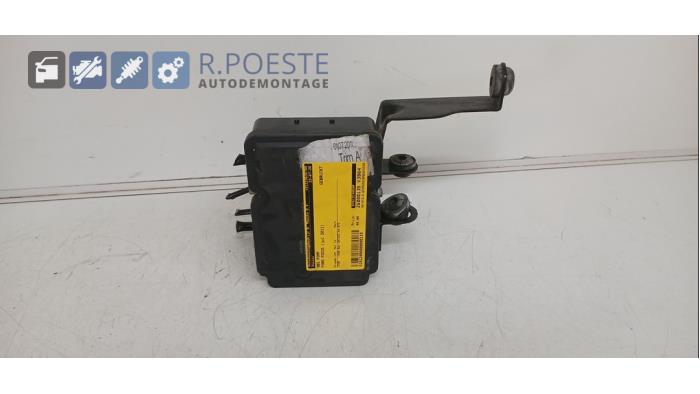 Usagé Pompe ABS Ford Focus Prix € 40,00 Règlement à la marge proposé par Autodemontagebedrijf R. Poeste B.V.