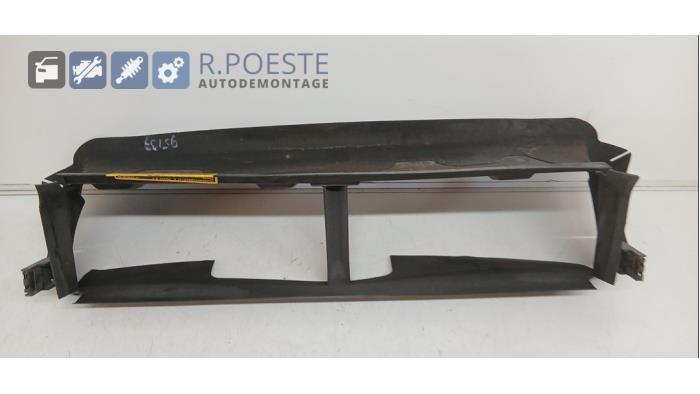 Begagnade Lufttratt Ford Focus Pris € 20,00 Marginaltabell erbjuds av Autodemontagebedrijf R. Poeste B.V.