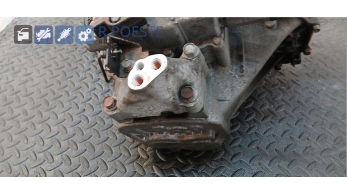 Getriebe van een Kia Rio II (DE) 1.4 16V 2008