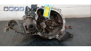 Getriebe van een Kia Rio II (DE) 1.4 16V 2008