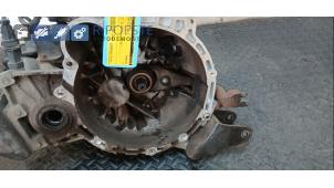 Getriebe van een Kia Rio II (DE) 1.4 16V 2008