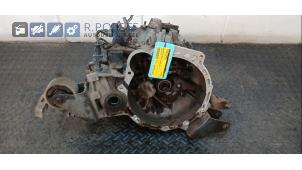 Getriebe van een Kia Rio II (DE) 1.4 16V 2008