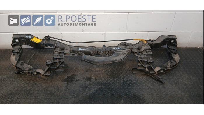 Begagnade Front Ford Focus Pris € 60,00 Marginaltabell erbjuds av Autodemontagebedrijf R. Poeste B.V.