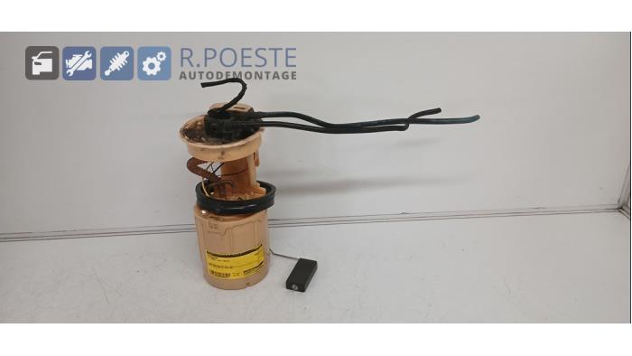 Begagnade Boosterpump Volkswagen Caddy III (2KA,2KH,2CA,2CH) 2.0 TDI 16V Pris € 20,00 Marginaltabell erbjuds av Autodemontagebedrijf R. Poeste B.V.