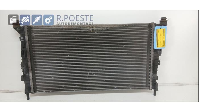 Used Radiator Ford Focus 2 Wagon 1.6 16V Price € 20,00 Margin scheme offered by Autodemontagebedrijf R. Poeste B.V.