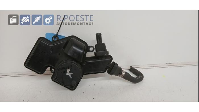 Begagnade PCV-ventil Lancia Delta (844) 1.4 MultiAir 16V Pris € 50,00 Marginaltabell erbjuds av Autodemontagebedrijf R. Poeste B.V.