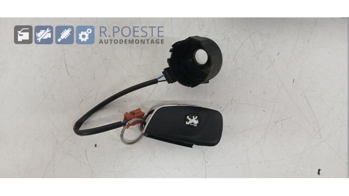 Engine management computer from a Peugeot 308 SW (4E/H) 1.6 16V THP 150 2008