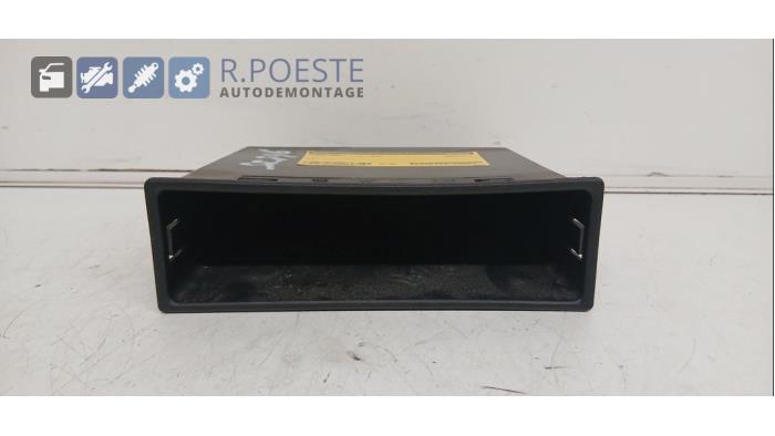 Dashboard storage compartment