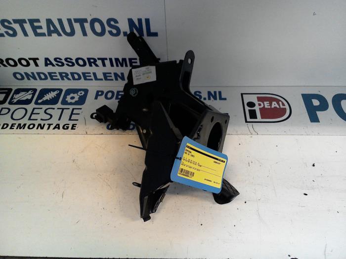 Używane Pedal hamulca Audi A2 (8Z0) 1.4 16V Cena € 35,00 Procedura marży oferowane przez Autodemontagebedrijf R. Poeste B.V.