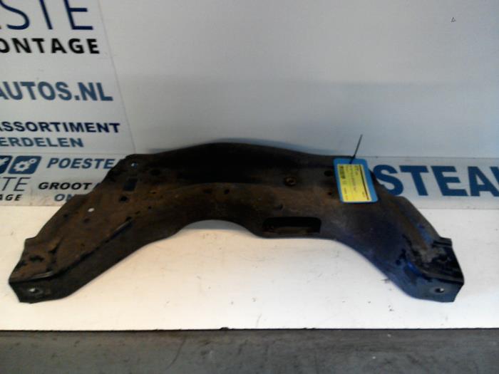 Begagnade Underram Audi A2 (8Z0) 1.4 16V Pris € 50,00 Marginaltabell erbjuds av Autodemontagebedrijf R. Poeste B.V.
