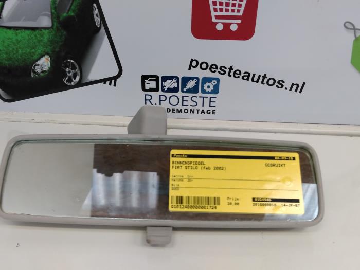 Używane Lusterko wewnetrzne Fiat Stilo (192A/B) 1.8 16V 3-Drs. Cena € 15,00 Procedura marży oferowane przez Autodemontagebedrijf R. Poeste B.V.