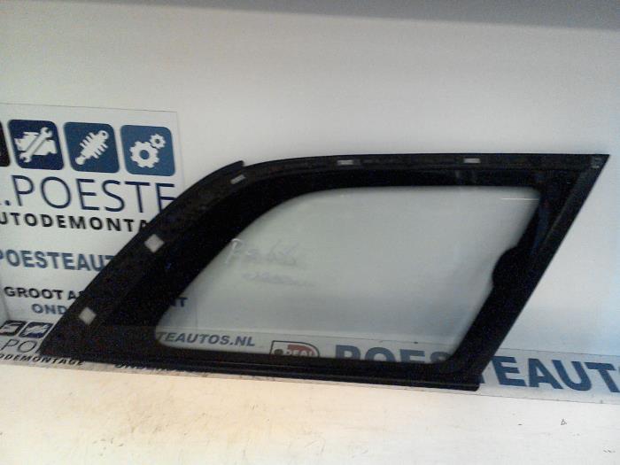 Usados Ventanilla triangular derecha detrás Mazda 626 (GW19) 2.0i 16V HiPower Precio € 40,00 Norma de margen ofrecido por Autodemontagebedrijf R. Poeste B.V.
