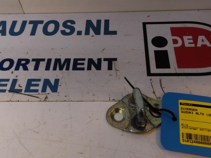 Used Miscellaneous Suzuki Alto (RF410) 1.1 16V Price € 10,00 Margin scheme offered by Autodemontagebedrijf R. Poeste B.V.