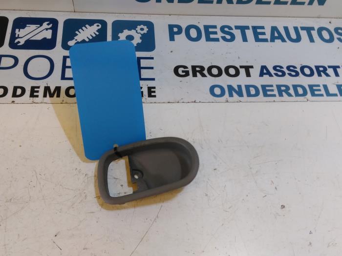 Usagé Divers Mazda 626 (GW19) 2.0i 16V HiPower Prix € 10,00 Règlement à la marge proposé par Autodemontagebedrijf R. Poeste B.V.