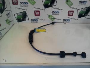 Used Clutch cable Volkswagen Polo III (6N2) 1.4 16V 75 Price € 25,00 Margin scheme offered by Autodemontagebedrijf R. Poeste B.V.