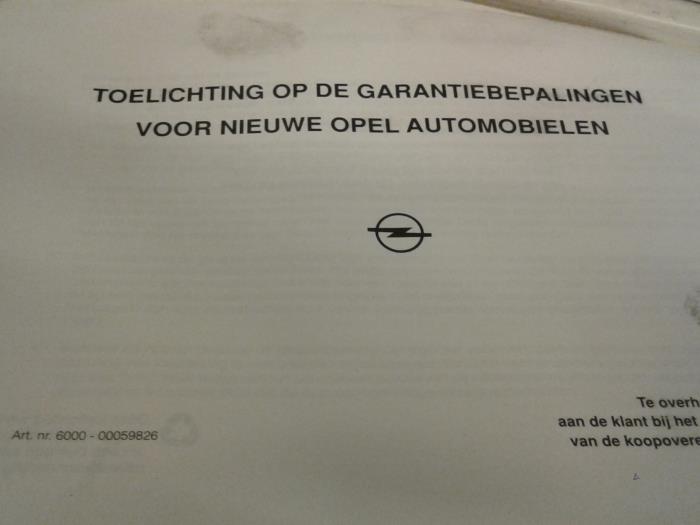 Instrucciones(varios) de un Opel Corsa B (73/78/79) 1.2i 16V 1999