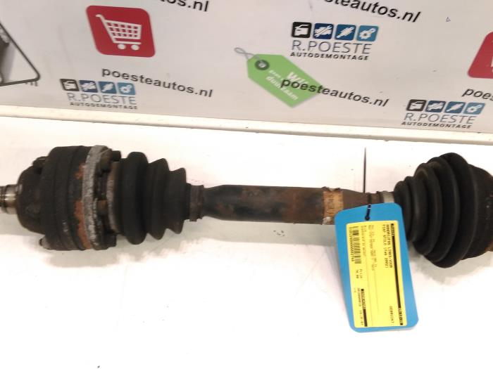 Front drive shaft, left from a Fiat Stilo (192A/B) 1.8 16V 3-Drs. 2002