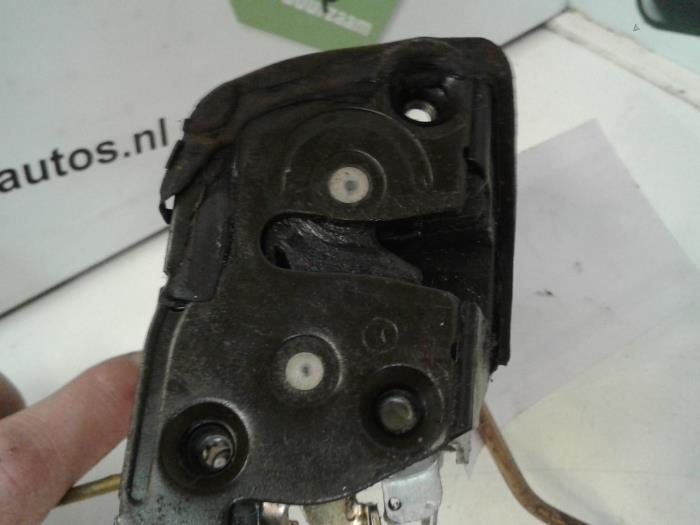 Door lock mechanism 2-door, left Suzuki Jimny Hardtop 1.3i 16V