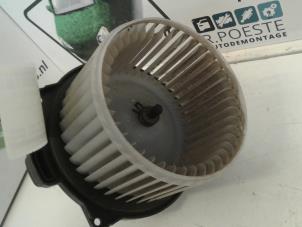 Usados Motor de ventilador de calefactor Suzuki Jimny Hardtop 1.3i 16V Precio € 50,00 Norma de margen ofrecido por Autodemontagebedrijf R. Poeste B.V.