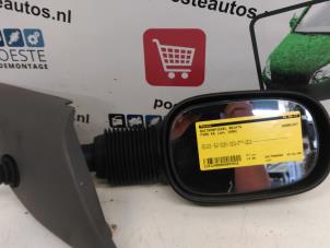 Gebrauchte Außenspiegel rechts Ford Ka I 1.3i Preis € 15,00 Margenregelung angeboten von Autodemontagebedrijf R. Poeste B.V.