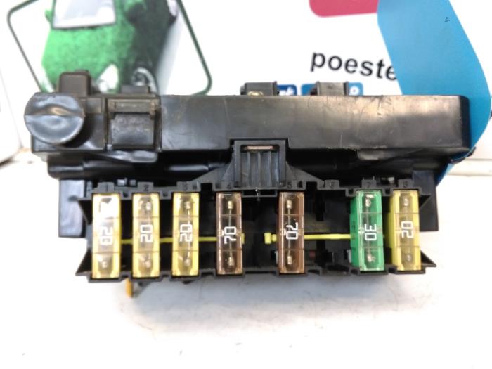 Sicherungskasten Peugeot 206 SW 1.4 Hdi - T118470004J siemens