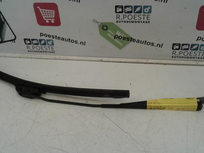 Fiat Cinquecento Front wiper arms stock | ProxyParts.com