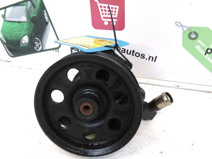 Usagé Pompe direction assistée Ford Focus 1 1.8 TDCi 115 Prix € 30,00 Règlement à la marge proposé par Autodemontagebedrijf R. Poeste B.V.