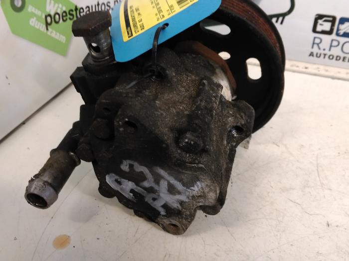 Usagé Pompe de direction Audi A3 (8L1) 1.6 Prix € 30,00 Règlement à la marge proposé par Autodemontagebedrijf R. Poeste B.V.