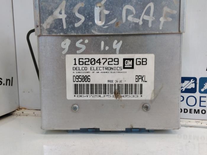 Engine management computer from a Opel Astra F (53/54/58/59) 1.4i GL/GLS 1994