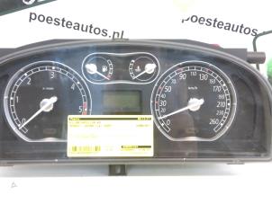 Gebrauchte Tacho - Kombiinstrument KM Renault Laguna II Grandtour (KG) 1.9 dCi 120 Preis € 30,00 Margenregelung angeboten von Autodemontagebedrijf R. Poeste B.V.
