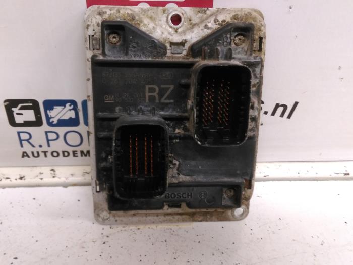 Módulo de encendido de un Opel Corsa B (73/78/79) 1.2i 16V 1999