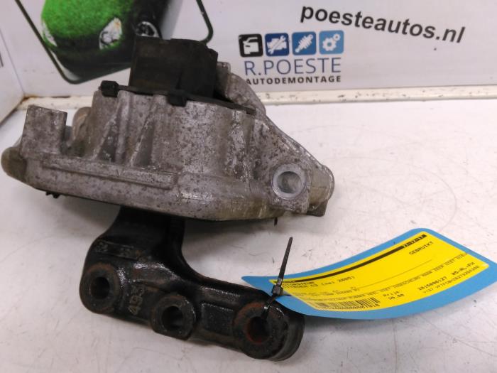 Used Engine mount Citroen C3 (FC/FL/FT) 1.4 HDi Price € 30,00 Margin scheme offered by Autodemontagebedrijf R. Poeste B.V.