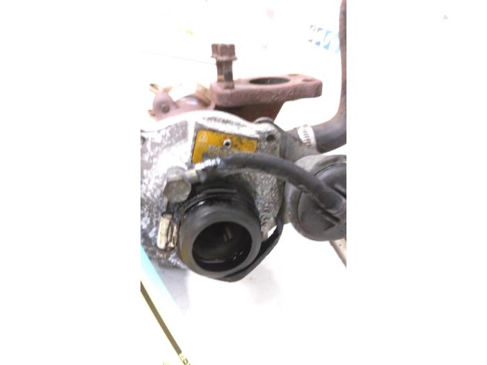Turbo de un Citroën C3 (FC/FL/FT) 1.4 HDi 2005