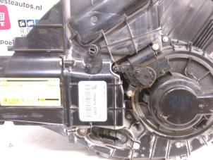 Used Heater Volkswagen Transporter T5 2.5 TDi PF Price € 200,00 Margin scheme offered by Autodemontagebedrijf R. Poeste B.V.